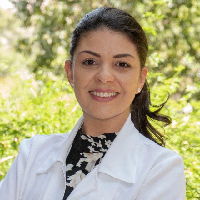 Dra. Fernanda Vianna
